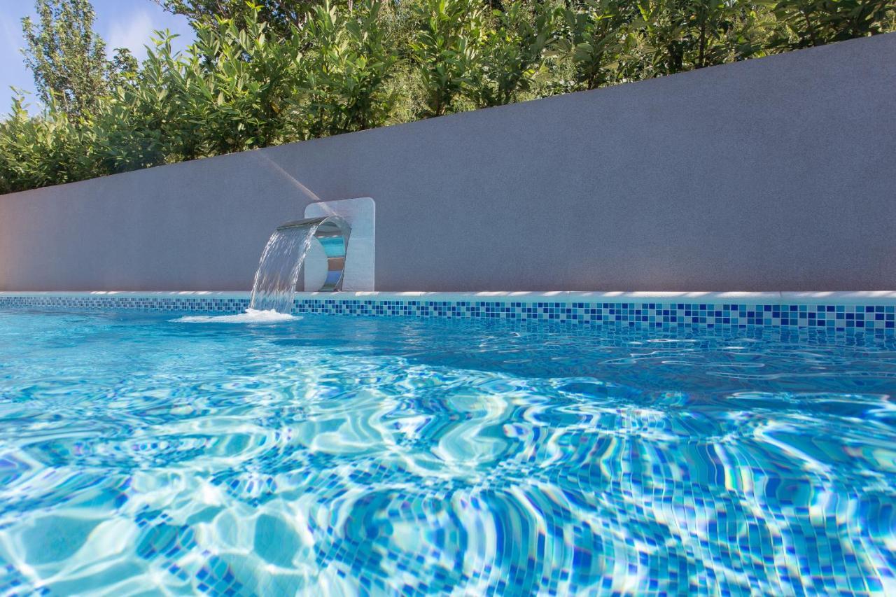 Life - New And Luxury Holiday House Каштела Екстер'єр фото