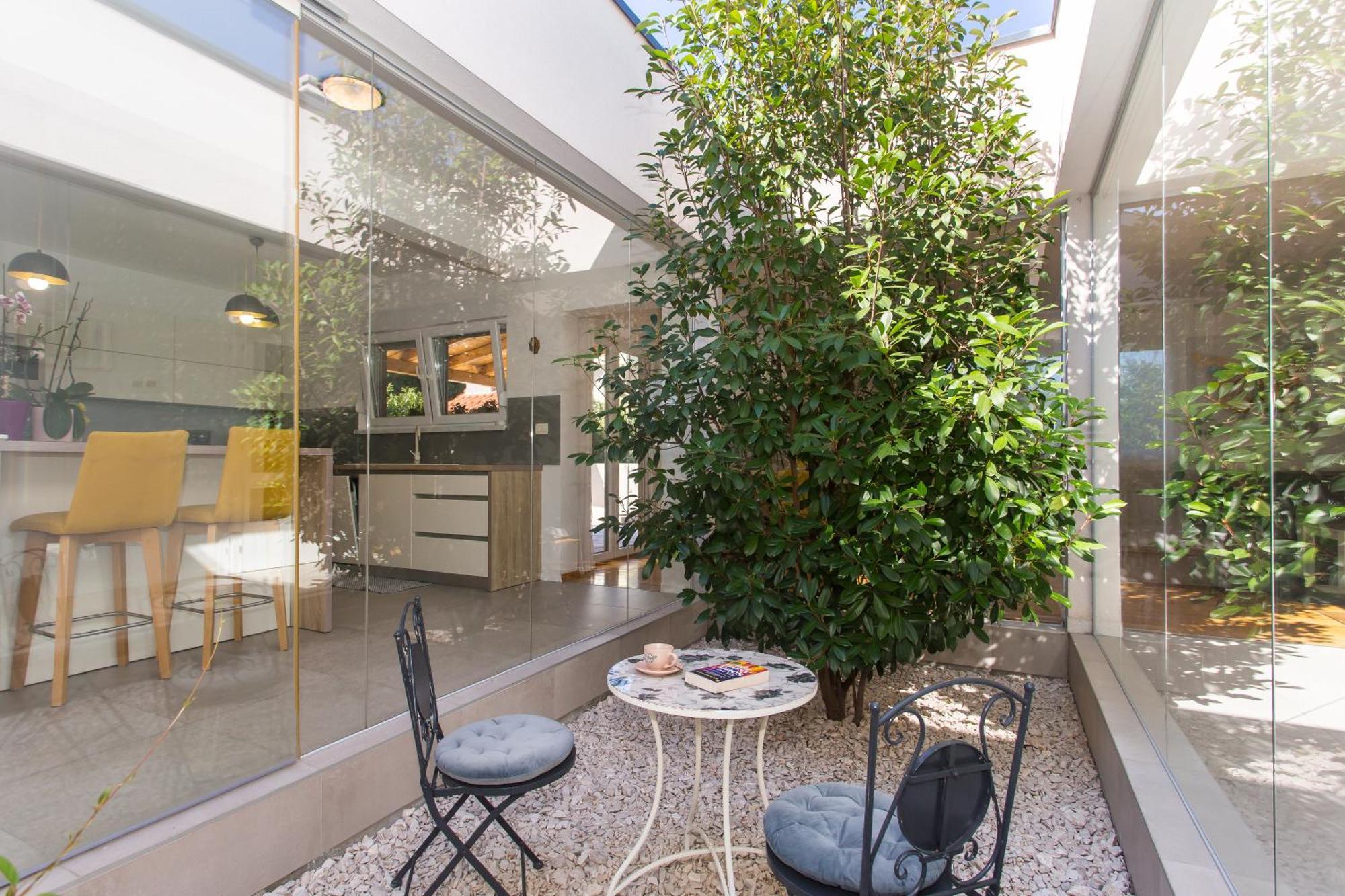 Life - New And Luxury Holiday House Каштела Екстер'єр фото